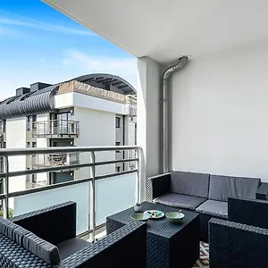 Appartement Homey Chloe - New - Parking Gratuit - Balcon Prive - Proche Geneve, Annemasse