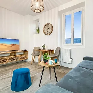 Appartement Homey Titi - Hyper-centre - Proche Gare Et Tram - Lit Convertible - Wifi Gratuit, Annemasse